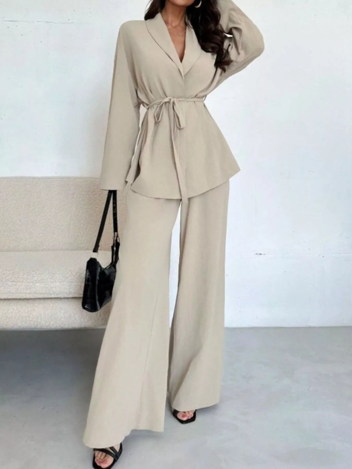 Conjunto de top con lazada y pantalón ancho, de la colección Conjuntos de Amaranta