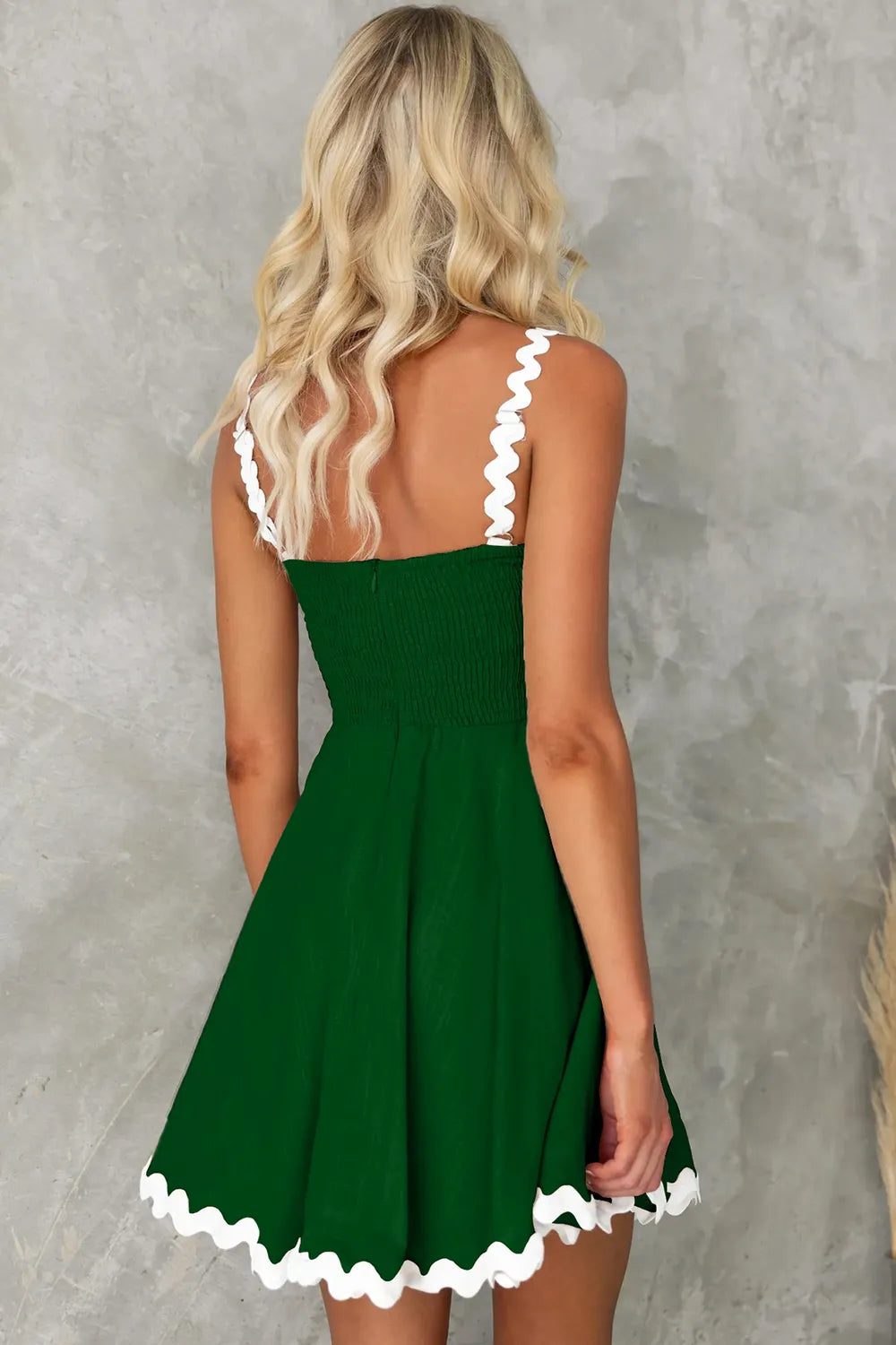 Lía · vestido corto de escote cuadrado con ribete — vista 16