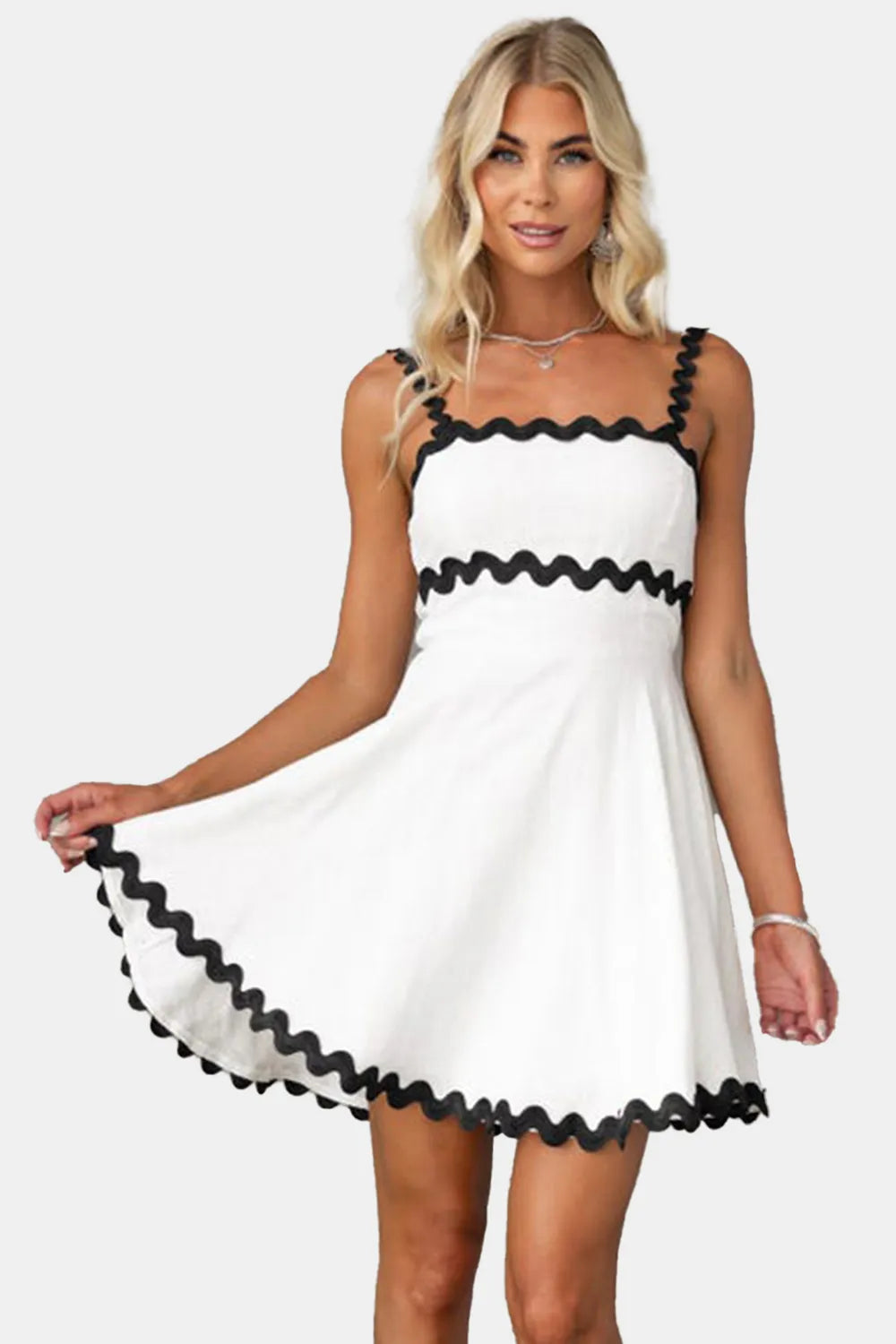 Lía · vestido corto de escote cuadrado con ribete — vista 10