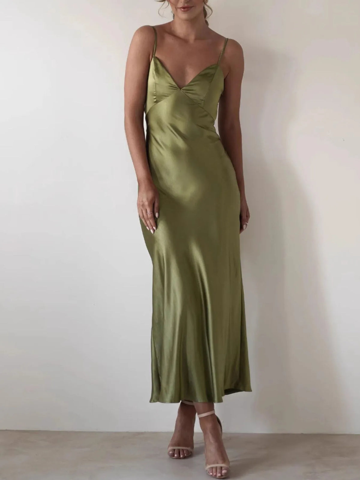 Vera · vestido largo de raso con espalda descubierta — vista 8