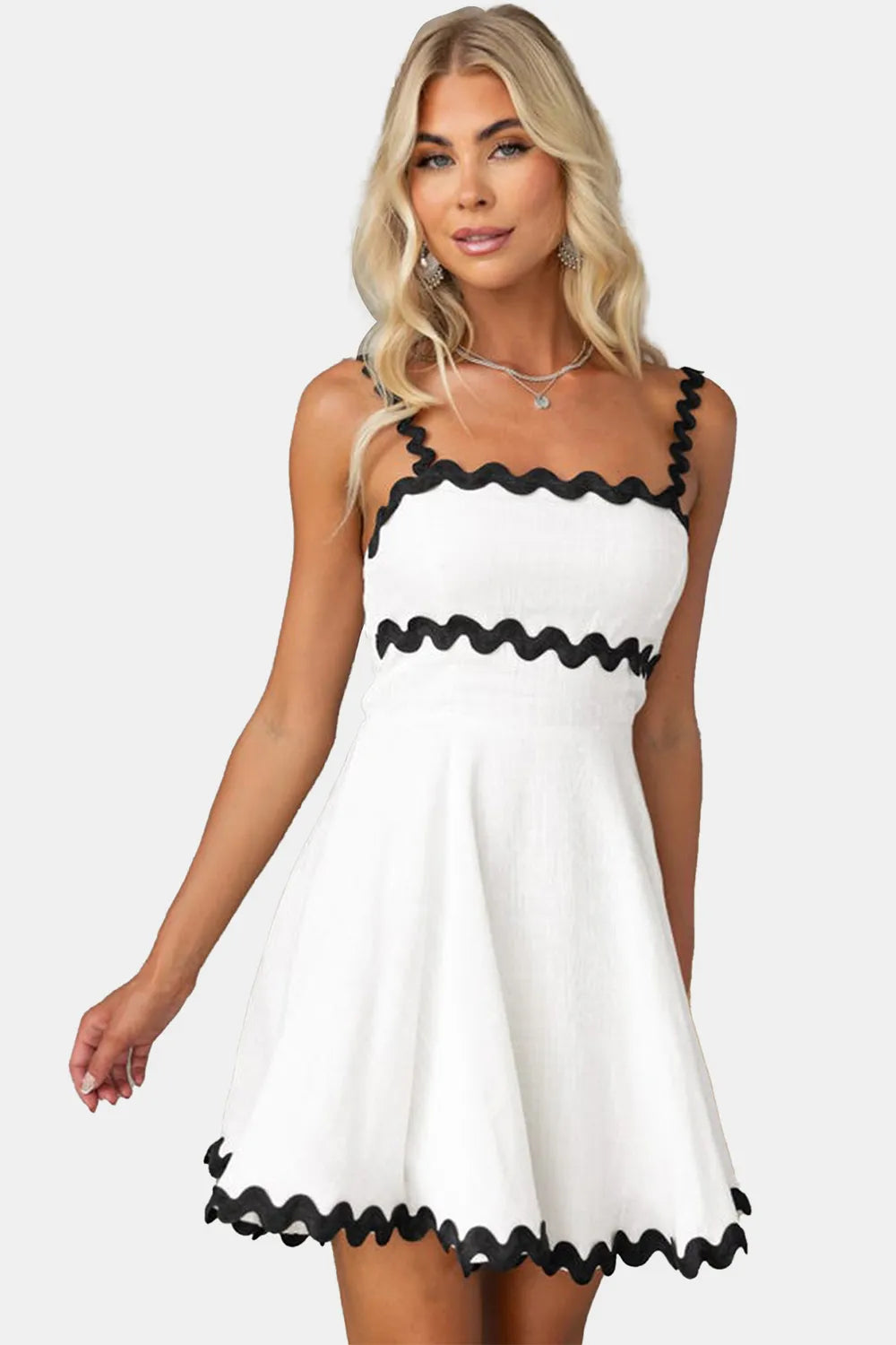 Lía · vestido corto de escote cuadrado con ribete — vista 8