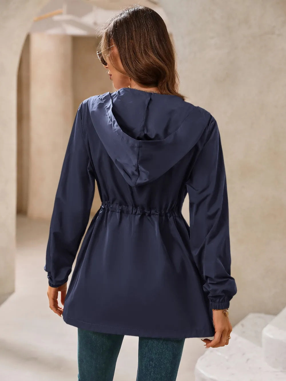 Iria · cortavientos impermeable con capucha — vista 22