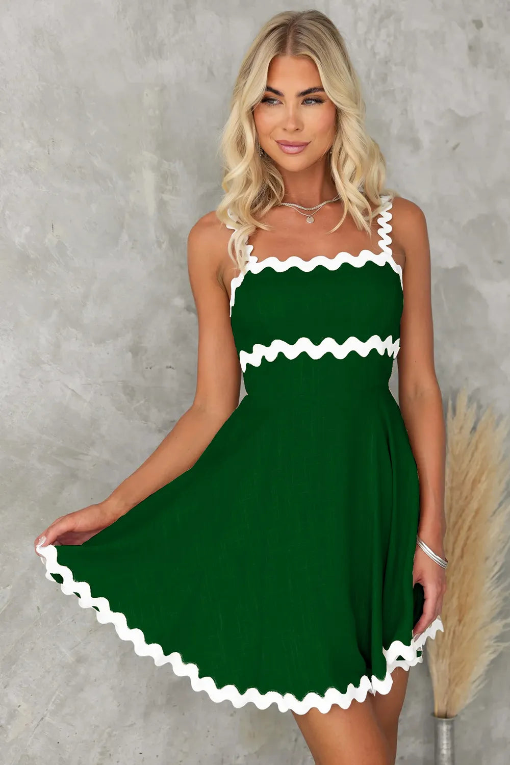 Lía · vestido corto de escote cuadrado con ribete — vista 14